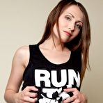 First pic of Tight Babe With a Sweet Trimmed Snatch