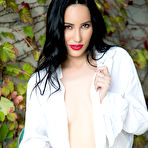 Second pic of Lauren O'Conner strips nude on the patio after a hard day's work