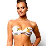 Second pic of Elisandra Tomacheski sexy posing in bikinis