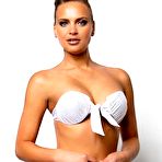 Fourth pic of Elisandra Tomacheski sexy posing in bikinis