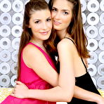 First pic of LezKiss - Girls Kissing