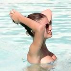 Third pic of Busty Francesca Fioretti sexy and topless paparazzi shots