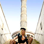 Fourth pic of Bobbi Eden: Bobbi Eden spreads her sexy... - BabesAndStars.com