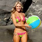 First pic of Gretchen Rossi sexxy in bikini on the beach