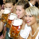 First pic of Hot girls in dirndls - Pictures, Galleries and Images