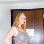 First pic of Blonde Cameron takes off her sexy grey dress