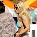 Second pic of Busty Jill Martin deep cleavage in blue bikini