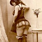 Fourth pic of VINTAGE CUTIES