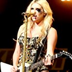First pic of Kesha Sebert at KIIS FMs 2012 Jingle Ball