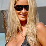 First pic of Busty Kim Zolciak deep cleavage paparazzi shots