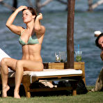 Second pic of Lola Ponce caught on bikini on the beach