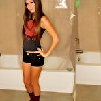 Second pic of Picture 1625 &laquo; Hailey strips on bed | True Teen Pussy