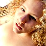 Third pic of Blonde amateur pussy Sammy - Girls Out West