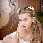 Fourth pic of Milena D nude in erotic SPOSA gallery - MetArt.com