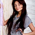 First pic of Dominka Dark Slim And Seductive