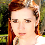 First pic of Handle For A Hottie! free photos and videos on 1By-Day.com