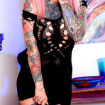 First pic of 
      Sydnee Vicious peels off her sexy black dress and spreads
    