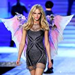 Fourth pic of Erin Heatherton sext at Victorias Secret fashion show