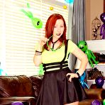 First pic of Sexy Pattycake - Alien Invasion | Web Starlets