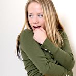 Second pic of Simply Cody: Smoking hot blonde teen Simply... - BabesAndStars.com