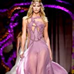 Third pic of Karlie Kloss sexy at Atelier Versace show