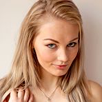 First pic of Whitney Shows Trimmed Pussy