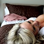 Fourth pic of Wifey Milks Out Some Sperm For The Clinic | iMILFs