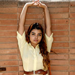 Second pic of Jasmin Veracruz shows off her big naturals on Zishy.