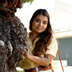 Third pic of Jasmin Veracruz shows off her big naturals on Zishy.