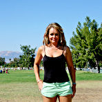 First pic of Kelly Leigh: Curly Kelly Leigh shows off... - BabesAndStars.com