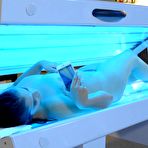 Third pic of 
					Tanning bed antics with horny 19 year old amateur Violet Starr - Pornstar Movies
			