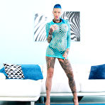 First pic of 
      Calisi Ink takes two cocks up her ass simultaneously
    