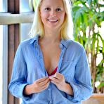 First pic of Blonde Teen Girl Shows Pink