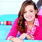 First pic of Ashlynn Leigh: Cute teen gal Ashlynn Leigh... - BabesAndStars.com
