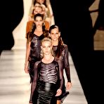 Second pic of Rosie Huntington-Whiteley legs & pokies runway shots