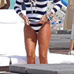 Third pic of Tamara Ecclestone sexy in bikini on the beach