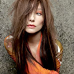 First pic of Tori Amos non nude posing mag scans