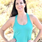 First pic of Sporty Wife in the Outdoors