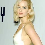 Second pic of Jennifer Lawrence at Joy premiere