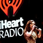 First pic of Hailee Steinfeld at KISS 108s Jingle Ball