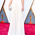 Third pic of Olivia Wilde at 88th Annual Academy Awards