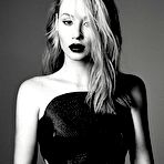 Fourth pic of Iggy Azalea sexy and braless scans