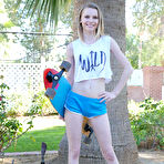First pic of 
      Catarina Petrov teen skater girl devours a fat cock in the park
    