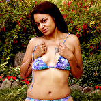 Second pic of Jewel  in Jewel  in exotic and hairy