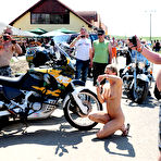 Second pic of Nude in Public - Public Nudity - Naked In Public - Outdoor - Exhibtionism - Flashing - NIP-Activity.com