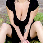 Second pic of Taylor FTV Milfs Black Dress Curves - FoxHQ