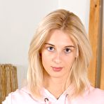 First pic of Mia Hilton in 