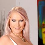 First pic of Laura Orsolya aka Laura M. in Gaping her sweet hum hole!