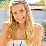 Second pic of Leggy Harley Spreads
