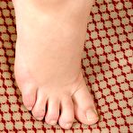 Third pic of Serenity in High angle on a barefoot blonde!